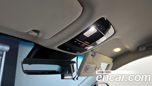 Hyundai Grandeur (GN7) 2,5 Gasoline 2WD Exclusive 2023 — фото 18