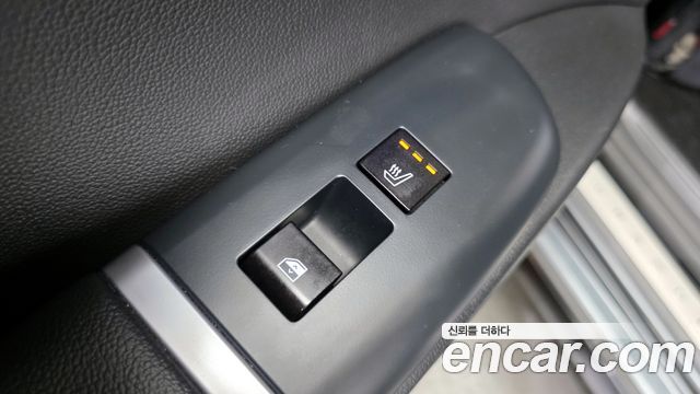 Hyundai Grandeur (GN7) 2,5 Gasoline 2WD Exclusive 2023 — фото 19
