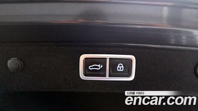 Hyundai Grandeur (GN7) 2,5 Gasoline 2WD Exclusive 2023 — фото 20