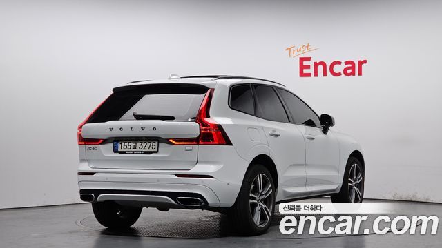 Volvo XC60 (II) T8 R-Design 2021 — фото 2