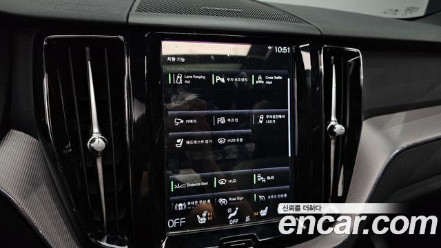 Volvo XC60 (II) T8 R-Design 2021 — фото 17