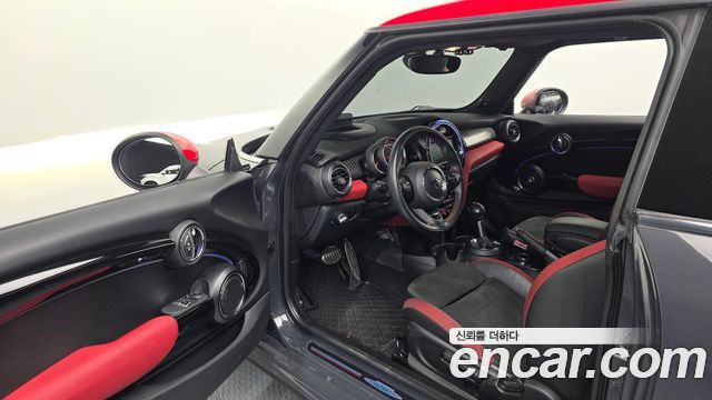 MINI Cooper S JCW 3rd Generation 2019 — фото 10