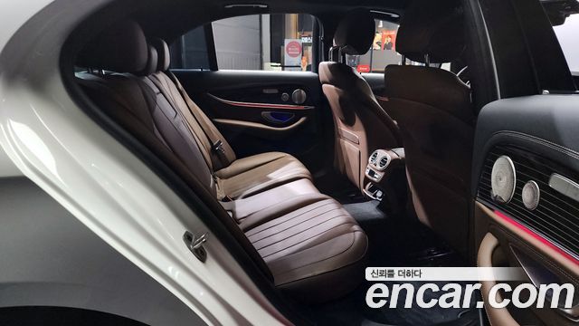 Mercedes-Benz E-Class (W213) E450 4MATIC Exclusive 2022 — фото 12