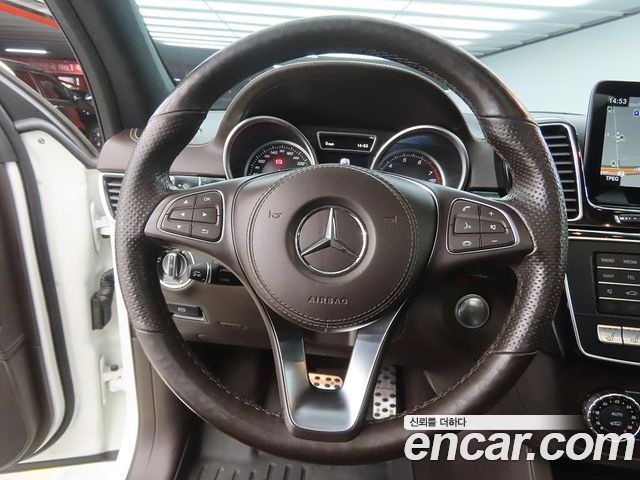 Mercedes-Benz GLS-Class (X166) GLS500 4MATIC 2019 — фото 8