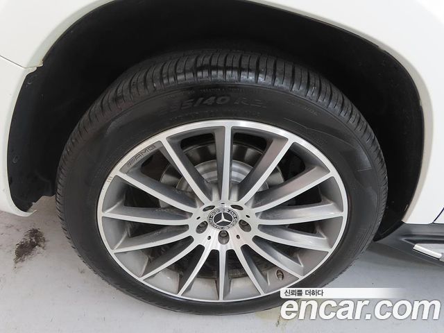 Mercedes-Benz GLS-Class (X166) GLS500 4MATIC 2019 — фото 24