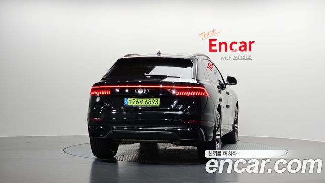 Audi Q8 (4M) 55 TFSI Quattro Premium 2023 — фото 4