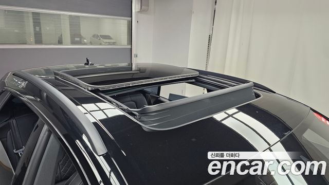 Audi Q8 (4M) 55 TFSI Quattro Premium 2023 — фото 19