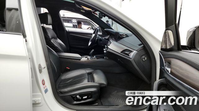 BMW 5 Series (G30) 530i M Sport Package Plus 2017 — фото 15