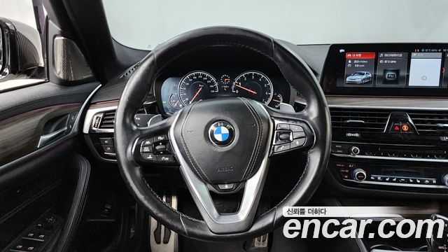 BMW 5 Series (G30) 530i M Sport Package Plus 2017 — фото 17