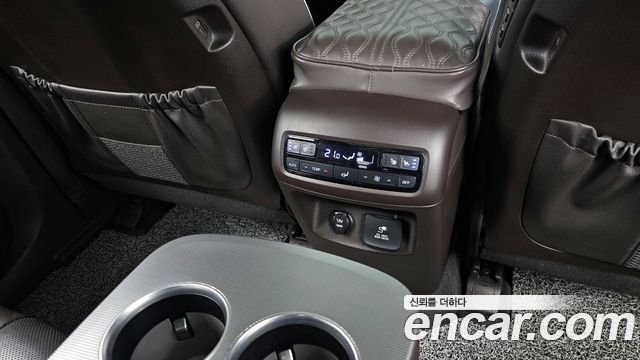 Hyundai Palisade Diesel 2.2 2WD VIP 2023 — фото 19