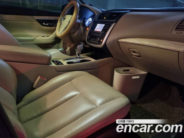 Nissan Altima 2.5 L33 2017 — фото 15