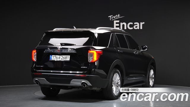 Ford Explorer (VI) 2.3 LimIted 4WD 2022 — фото 2