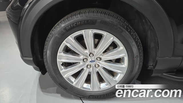 Ford Explorer (VI) 2.3 LimIted 4WD 2022 — фото 5
