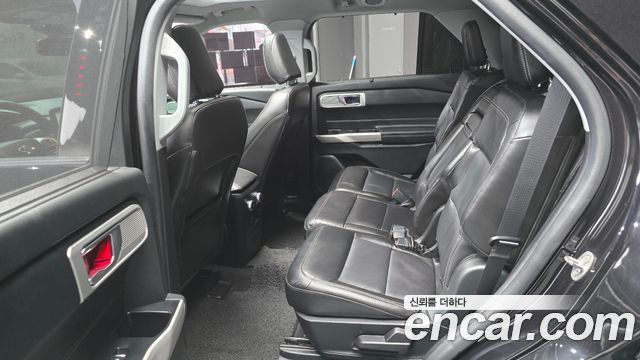 Ford Explorer (VI) 2.3 LimIted 4WD 2022 — фото 12