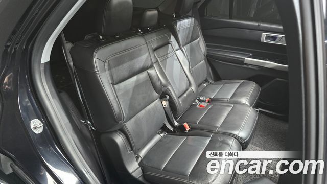 Ford Explorer (VI) 2.3 LimIted 4WD 2022 — фото 13