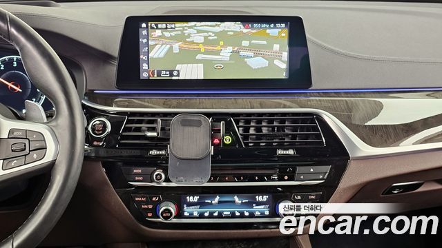 BMW 6 Series GT (G32) 640i xDrive M Sport 2019 — фото 18