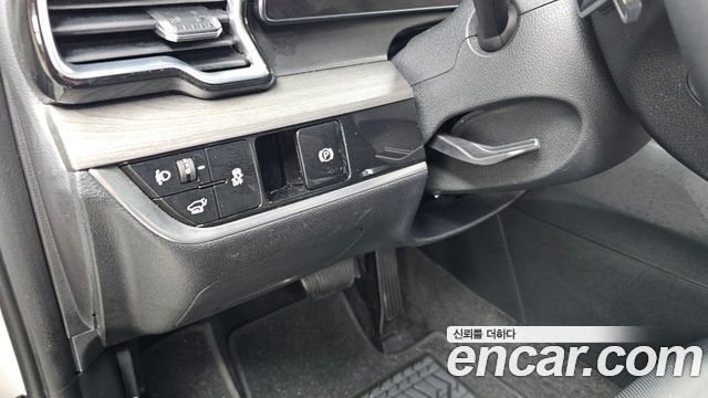 Kia Sportage (V) Gasoline 1.6 Turbo 2WD Signature 2022 — фото 14