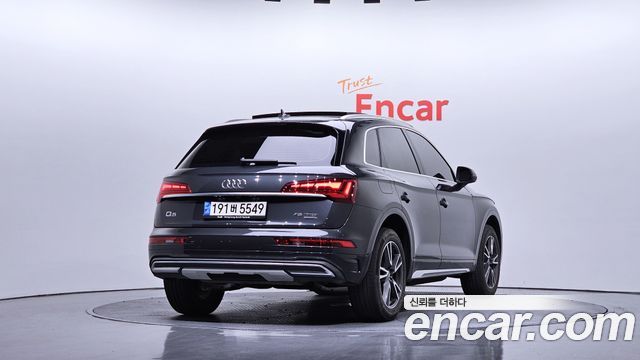 Audi Q5 (FY) 45 TFSI Quattro 2021 — фото 2