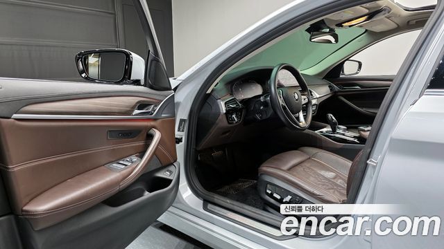 BMW 5 Series (G30) 530i Luxury Plus 2020 — фото 11
