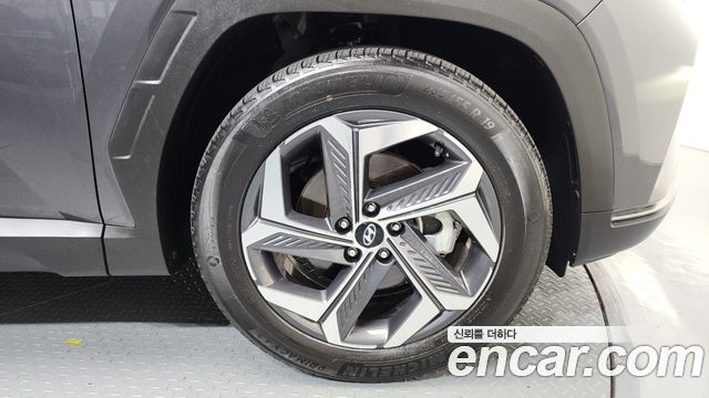 Hyundai Tucson (NX4) Gasoline 1.6 Turbo 2WD Inspiration 2021 — фото 5