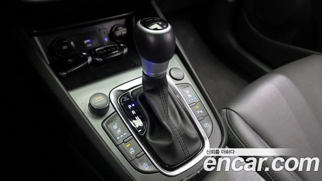 Hyundai Kona Gasoline 1.6 Turbo 2WD Inspiration 2023 — фото 9