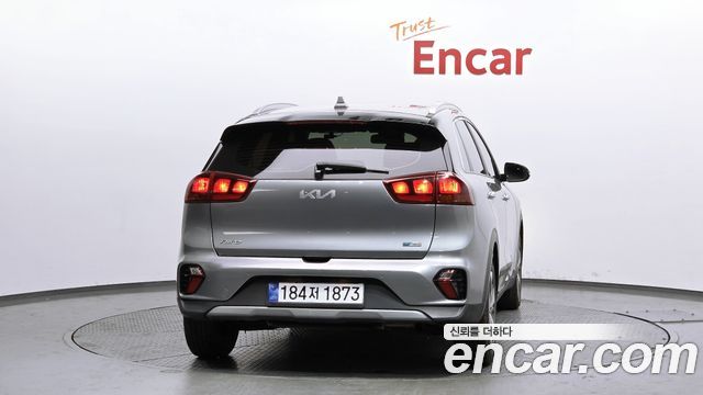 Kia Niro 1.6 HEV Trendy 2022 — фото 4