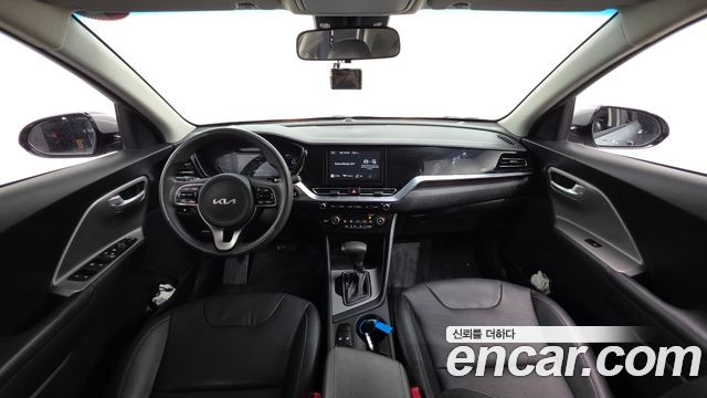 Kia Niro 1.6 HEV Trendy 2022 — фото 7