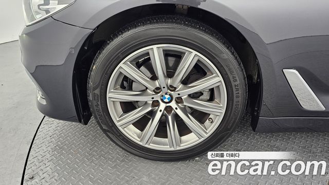 BMW 5 Series (G30) 520i Luxury 2018 — фото 5
