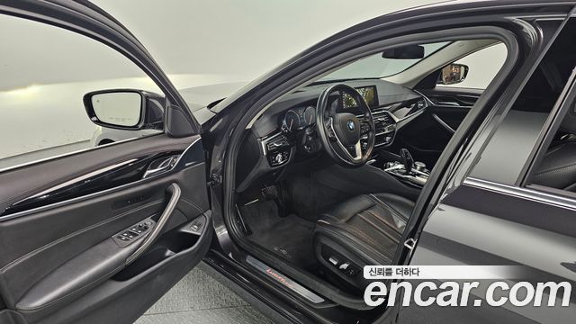 BMW 5 Series (G30) 520i Luxury 2018 — фото 11