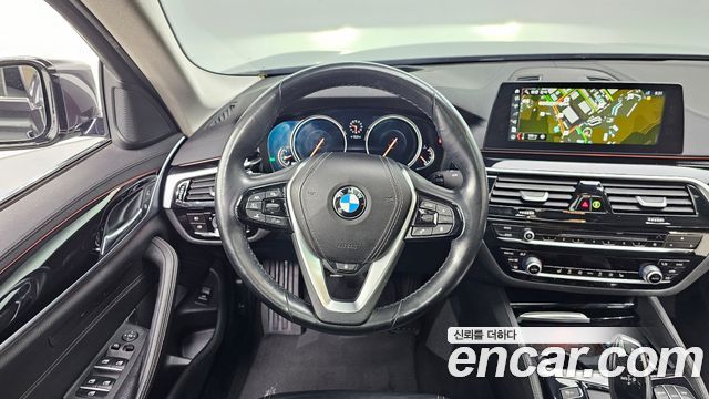 BMW 5 Series (G30) 520i Luxury 2018 — фото 13