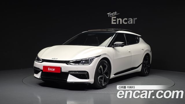 Kia EV6 Long Range 4WD GT Line 2023 — фото 1