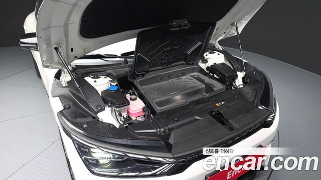 Kia EV6 Long Range 4WD GT Line 2023 — фото 6