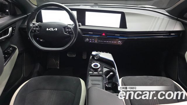 Kia EV6 Long Range 4WD GT Line 2023 — фото 7