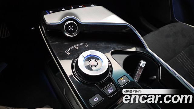 Kia EV6 Long Range 4WD GT Line 2023 — фото 9