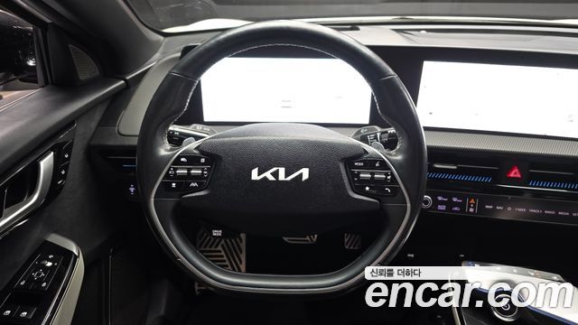 Kia EV6 Long Range 4WD GT Line 2023 — фото 13