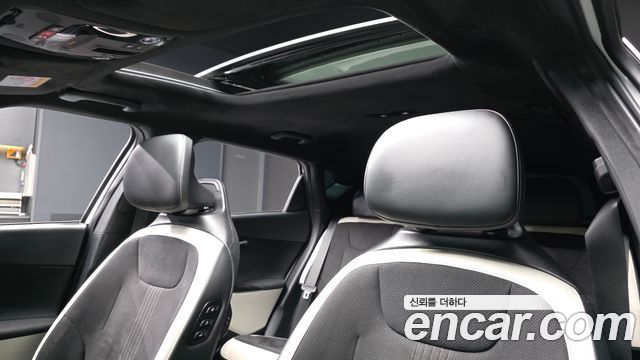 Kia EV6 Long Range 4WD GT Line 2023 — фото 19