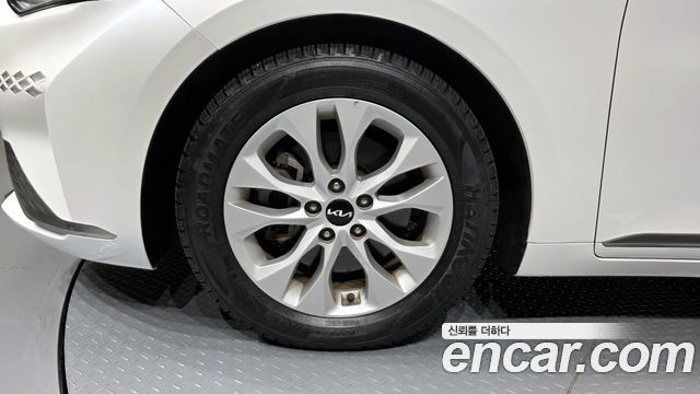Kia K8 2.5 Gasoline 2WD Noblesse Light 2022 — фото 5