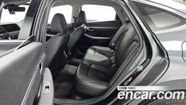Hyundai Sonata (DN8) 1.6 Turbo Premium 2021 — фото 12