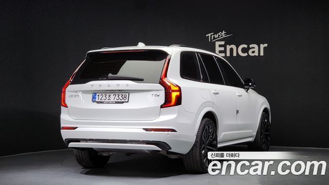 Volvo XC90 (II) T8 Ultra Dark Hybrid 2026 — фото 2