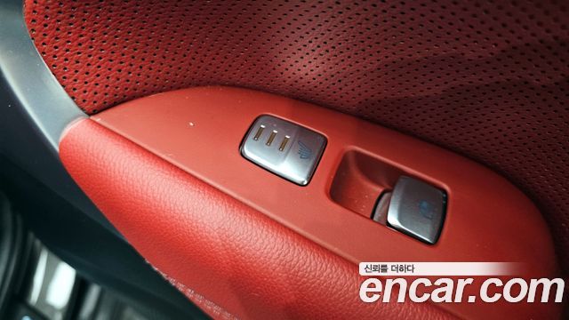 Genesis G70 Gasoline 2.0T 2WD 2023 — фото 19