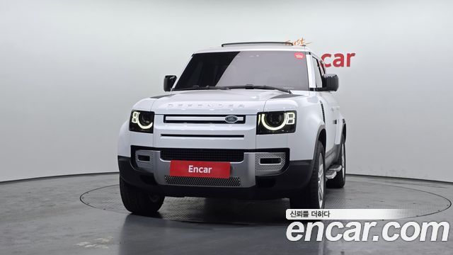 Land Rover Defender (L663) 110 D250 SE 2022 — фото 3