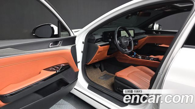 Kia K5 (III) 1.6 Turbo Noblesse 2024 — фото 10