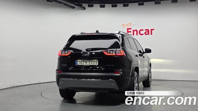 Jeep Cherokee (KL) 2.4 Limited AWD 2021 — фото 4