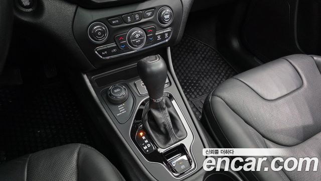 Jeep Cherokee (KL) 2.4 Limited AWD 2021 — фото 9
