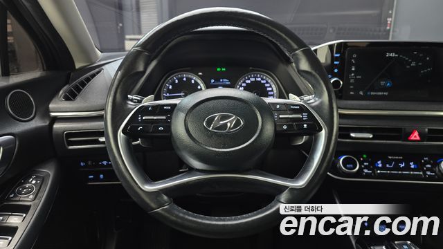 Hyundai Sonata (DN8) 2.0 Premium 2021 — фото 13