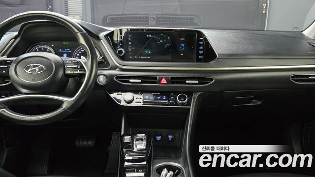 Hyundai Sonata (DN8) 2.0 Premium 2021 — фото 20
