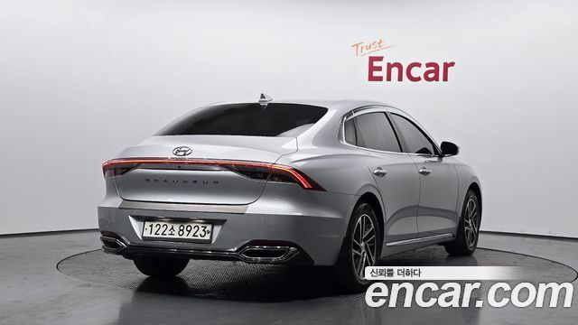 Hyundai Grandeur (IG) 3.0 LPi (Taxi) Deluxe 2021 — фото 2
