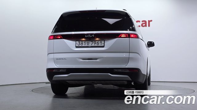 Kia Carnival (IV) Gasoline 9-Seater Prestige 2023 — фото 4