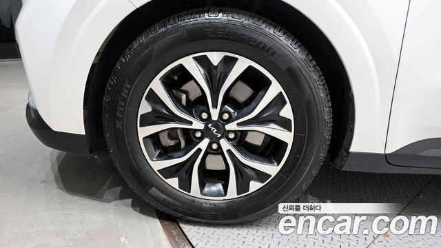 Kia Carnival (IV) Gasoline 9-Seater Prestige 2023 — фото 5