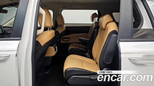 Kia Carnival (IV) Gasoline 9-Seater Prestige 2023 — фото 16